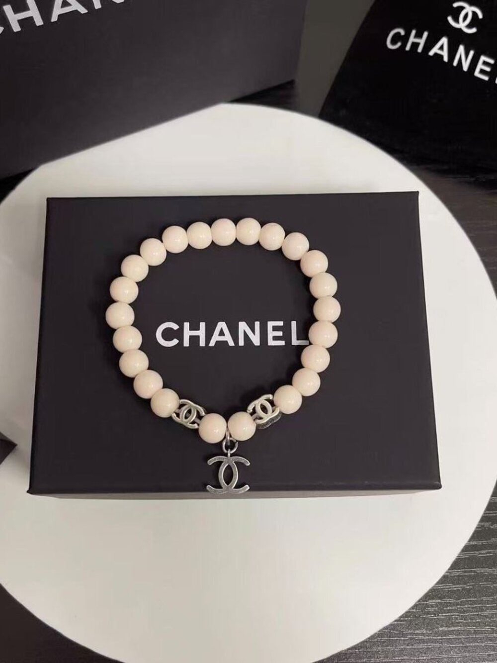 🎗️🎗️Chanel pearl double C pendant bracelet🍇🍇